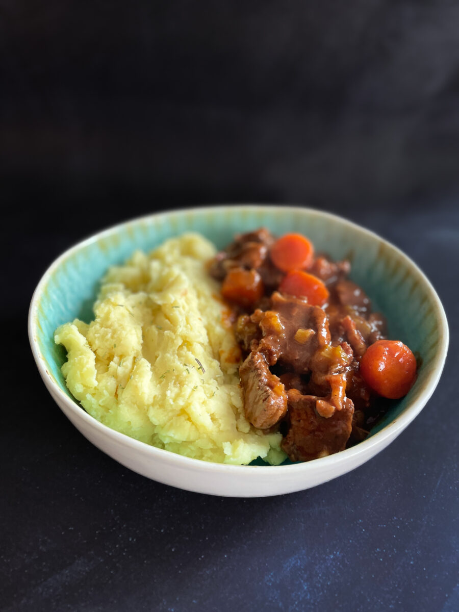 Guinness stew for st Patricks day - the Hungry Dutchman